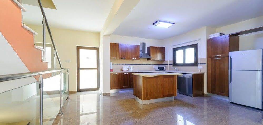 Maris Grand Resort Protaras Exterior foto